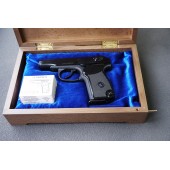 Набор: Пистолет Макарова Р-411-02 охолощенный кованая рама + шкатулка + патроны